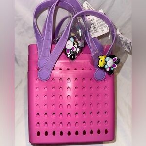 Four VIRAL Pink Totes/ Easter baskets w/Character Charms